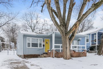 8925 Main St Kansas City, MO 64114